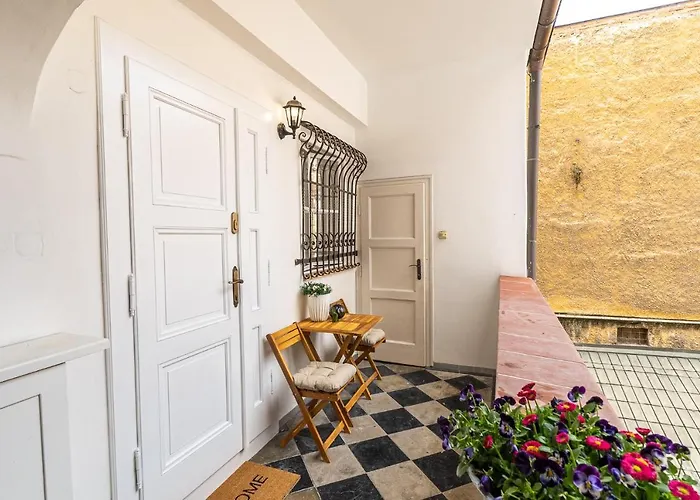 Apartament Charming In Lesser Town *