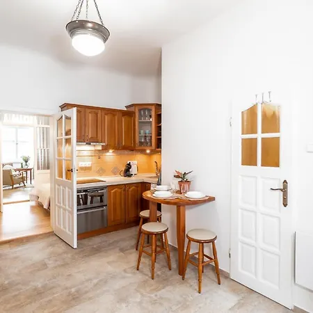Apartment Charming In Lesser Town Prague